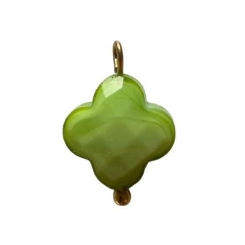 CHARM 22 / Trèfle - 12 mmx17mm - Vert clair